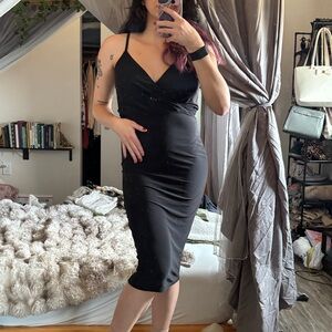 Classic Black Midi Slip Dress with Spaghetti Straps